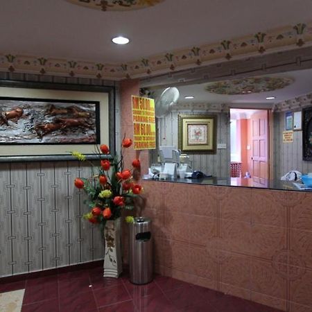 New Wave Hotel Sdn Bhd - Medan Batu Caves Exteriör bild