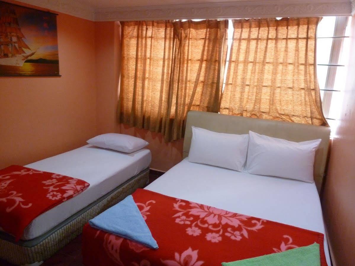 New Wave Hotel Sdn Bhd - Medan Batu Caves Exteriör bild